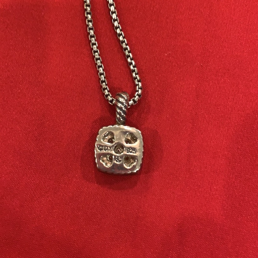 David Yurman Petite Albion Pendant with Diamonds - Picture 5 of 9